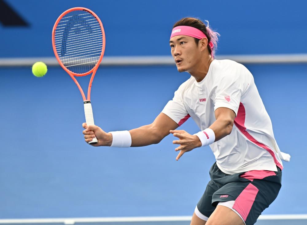 还让他距离 还让他距离